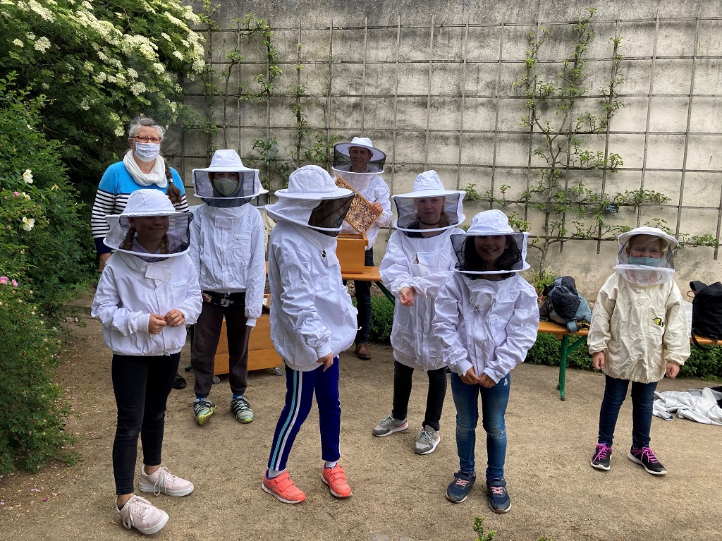 Jg Bienen 4